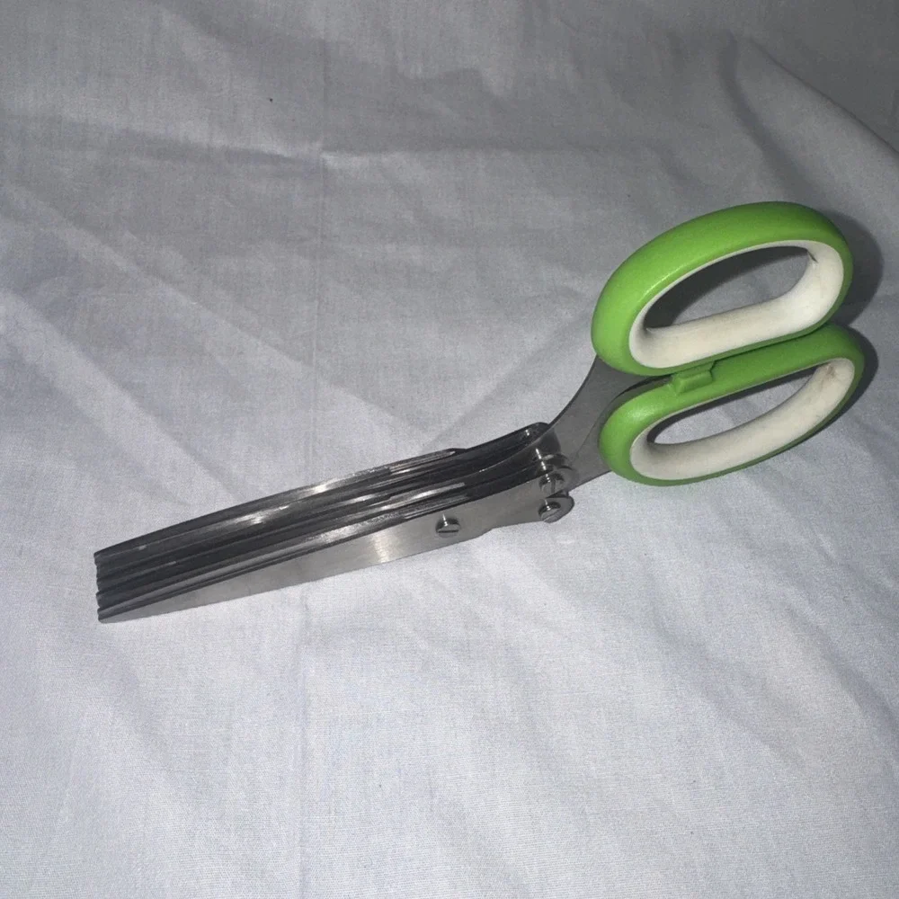 The Unbranded Brand herb scissors